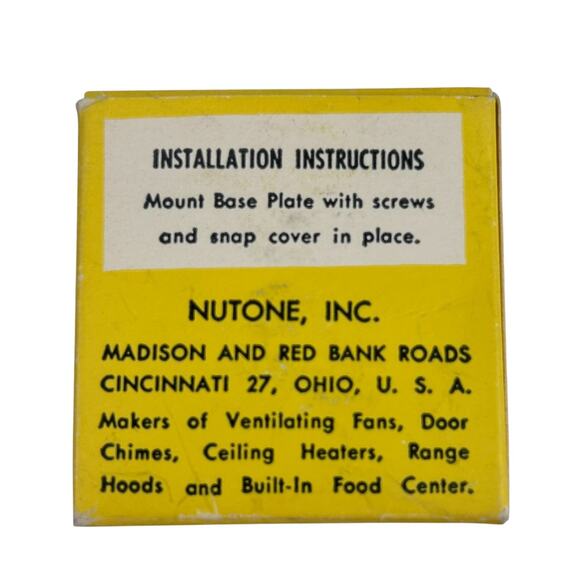 Nutone Classic Pushbutton Door Bell PB-14 Gold Round New in Box - Picture 3 of 4